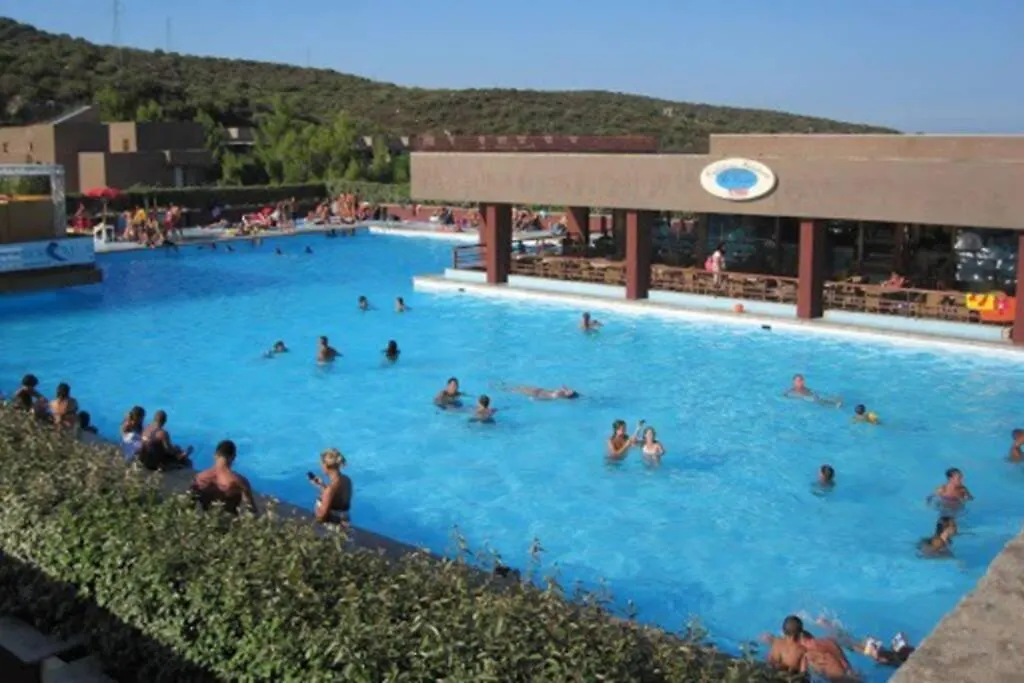 Smeralda Rooms Cugnana Verde Holiday home